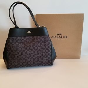 Coach Lexy Outline Signature Shoulder Bag